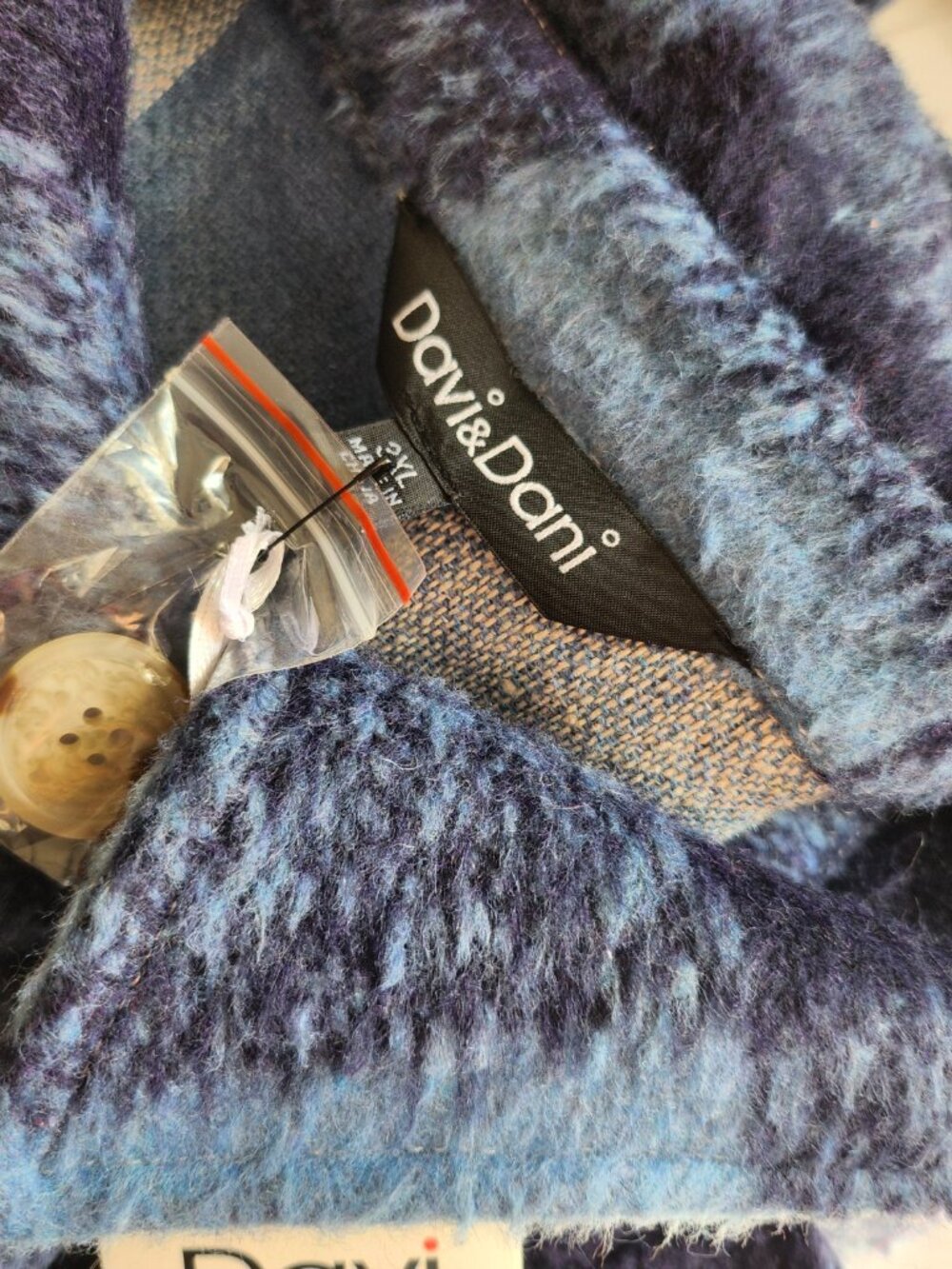 NWT Davi & Dani Plus 3XL Fuzzy Blue Plaid Oversized Shacket Jacket - Picture 6 of 13